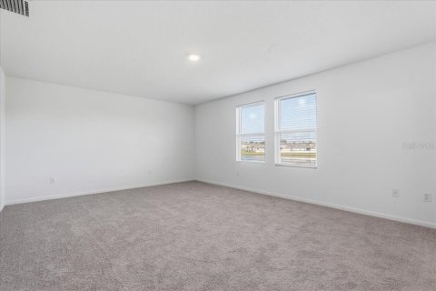 Casa en venta en Zephyrhills, Florida, 5 dormitorios, 253.81 m2 № 2426847 - foto 27