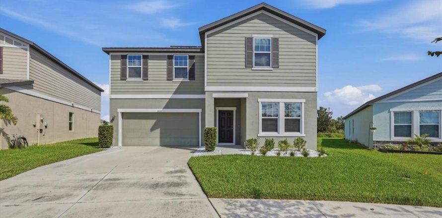 Casa en Zephyrhills, Florida 5 dormitorios, 253.81 m2 № 2426847