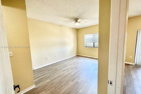Copropriété à louer à Palm Beach Gardens, Floride: 2 chambres, 90.86 m2 № 2168282 - photo 13