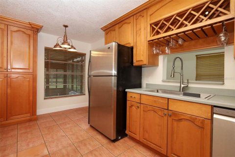 House in Oviedo, Florida 3 bedrooms, 201.6 sq.m. № 2388774 - photo 14