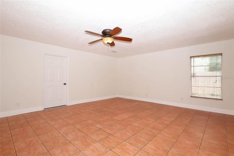 House in Oviedo, Florida 3 bedrooms, 201.6 sq.m. № 2388774 - photo 20