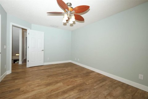 House in Oviedo, Florida 3 bedrooms, 201.6 sq.m. № 2388774 - photo 26