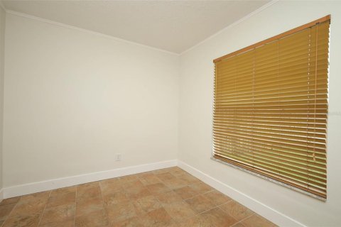 House in Oviedo, Florida 3 bedrooms, 201.6 sq.m. № 2388774 - photo 9