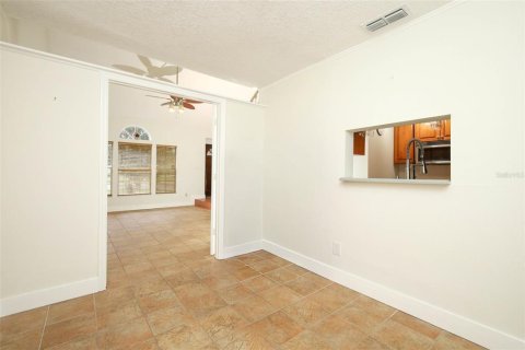 House in Oviedo, Florida 3 bedrooms, 201.6 sq.m. № 2388774 - photo 10