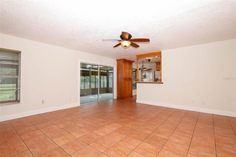 House in Oviedo, Florida 3 bedrooms, 201.6 sq.m. № 2388774 - photo 22