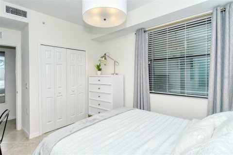 Condominio en alquiler en Bradenton, Florida, 2 dormitorios, 106.09 m2 № 226633 - foto 26