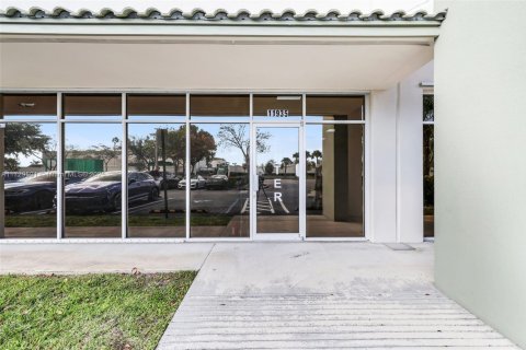 Propiedad comercial en venta en Coral Springs, Florida № 1962024 - foto 8