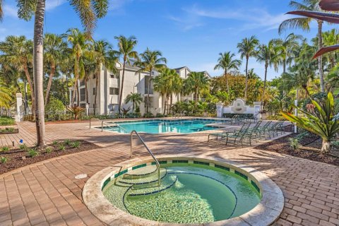 Condo in Tamarac, Florida, 1 bedroom  № 2086596 - photo 18