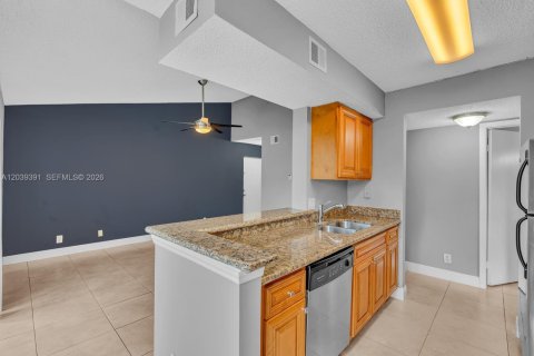 Condo in Tamarac, Florida, 1 bedroom  № 2086596 - photo 6
