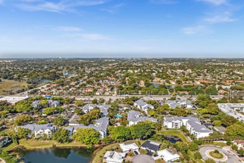 Condo in Tamarac, Florida, 1 bedroom  № 2086596 - photo 29