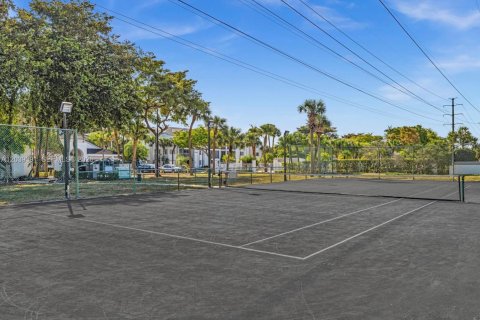 Condo in Tamarac, Florida, 1 bedroom  № 2086596 - photo 30