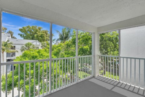 Condo in Tamarac, Florida, 1 bedroom  № 2086596 - photo 14