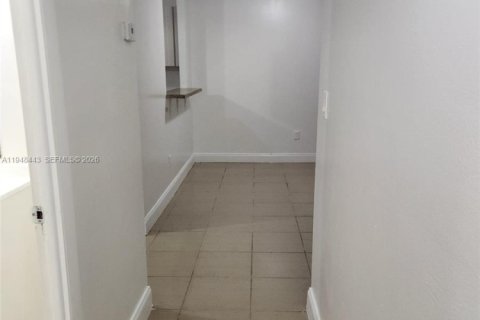 Appartement à louer à Miami, Floride: 2 chambres, 85.47 m2 № 2004401 - photo 7