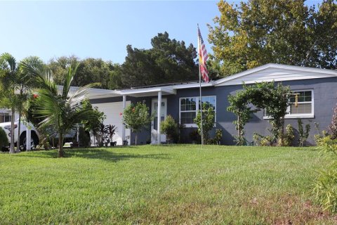 Casa en venta en New Port Richey, Florida, 2 dormitorios, 66.89 m2 № 1830093 - foto 1
