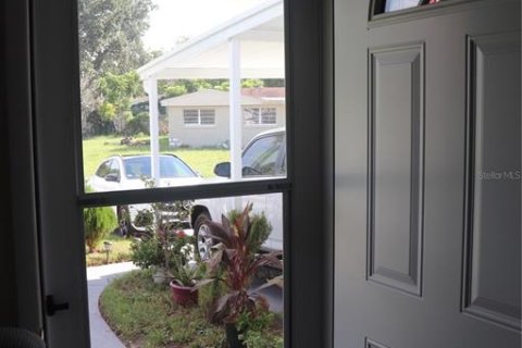 Casa en venta en New Port Richey, Florida, 2 dormitorios, 66.89 m2 № 1830093 - foto 5