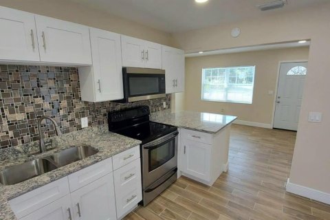 Casa en venta en New Port Richey, Florida, 2 dormitorios, 66.89 m2 № 1830093 - foto 6