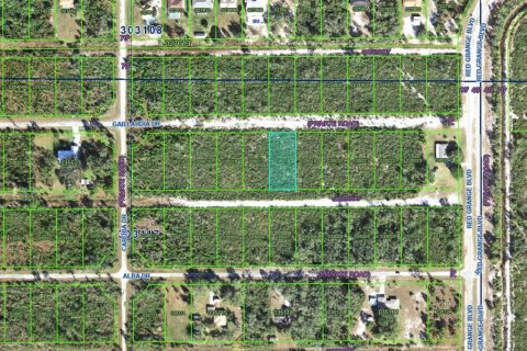 Terreno en venta en Indian lake estates, Florida № 2197532 - foto 3