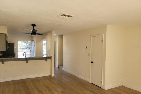 Adosado en alquiler en Apopka, Florida, 2 dormitorios, 97.73 m2 № 2148680 - foto 9