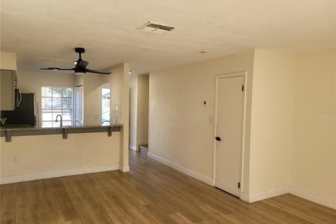 Adosado en alquiler en Apopka, Florida, 2 dormitorios, 97.73 m2 № 2148680 - foto 8