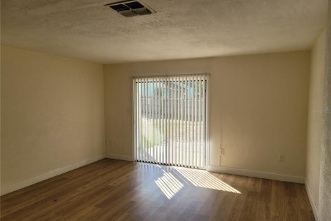 Adosado en alquiler en Apopka, Florida, 2 dormitorios, 97.73 m2 № 2148680 - foto 6