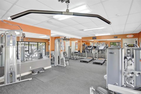 Condo in Hollywood, Florida, 1 bedroom  № 1775325 - photo 30