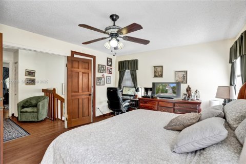 Villa ou maison à vendre à Miami, Floride: 3 chambres, 206.52 m2 № 1992018 - photo 12