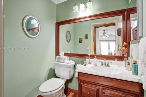 Villa ou maison à vendre à Miami, Floride: 3 chambres, 206.52 m2 № 1992018 - photo 18