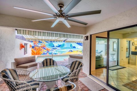 Villa ou maison à vendre à Sarasota, Floride: 2 chambres, 153.66 m2 № 1743462 - photo 15
