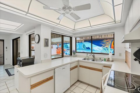 Villa ou maison à vendre à Sarasota, Floride: 2 chambres, 153.66 m2 № 1743462 - photo 28