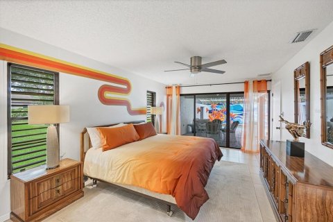Villa ou maison à vendre à Sarasota, Floride: 2 chambres, 153.66 m2 № 1743462 - photo 3