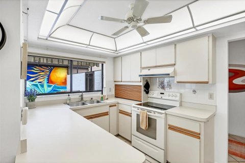 Villa ou maison à vendre à Sarasota, Floride: 2 chambres, 153.66 m2 № 1743462 - photo 27