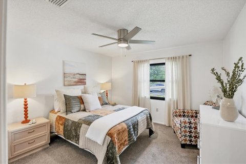 Villa ou maison à vendre à Sarasota, Floride: 2 chambres, 153.66 m2 № 1743462 - photo 8