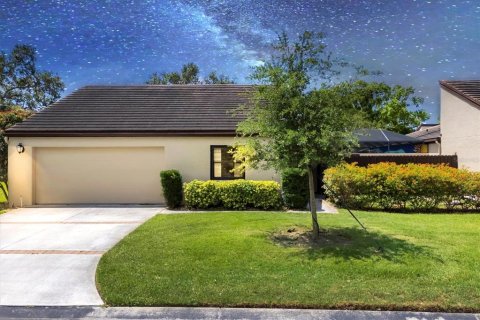 Villa ou maison à vendre à Sarasota, Floride: 2 chambres, 153.66 m2 № 1743462 - photo 1
