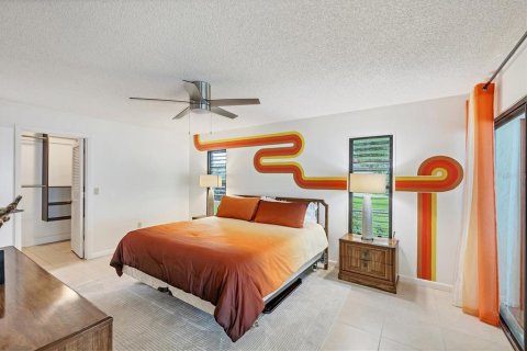 Villa ou maison à vendre à Sarasota, Floride: 2 chambres, 153.66 m2 № 1743462 - photo 4