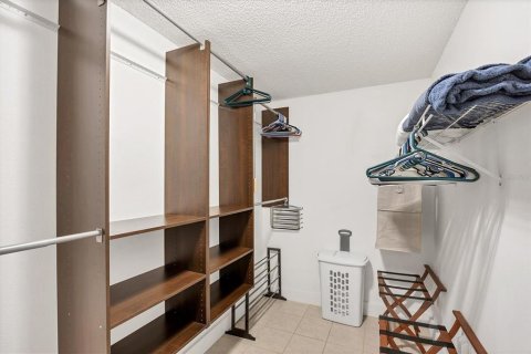Villa ou maison à vendre à Sarasota, Floride: 2 chambres, 153.66 m2 № 1743462 - photo 5