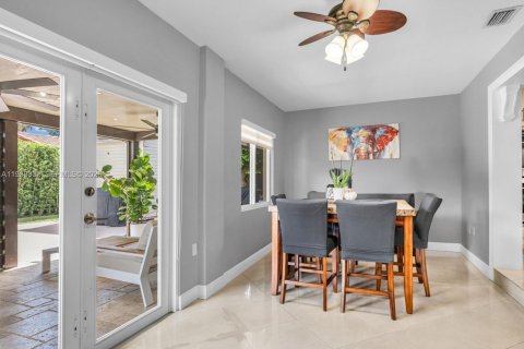 Купить виллу или дом в Майами, Флорида 4 спальни, 189.99м2, № 1995982 - фото 18