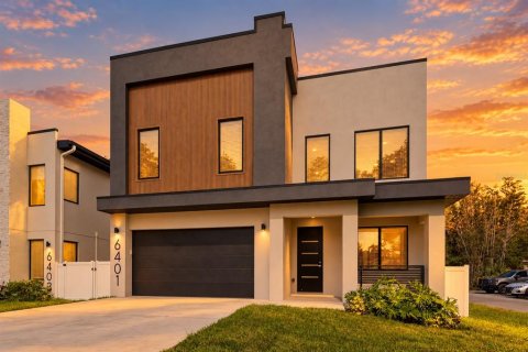 Villa ou maison à Tampa, Floride 4 chambres, 290.32 m2 № 2405090