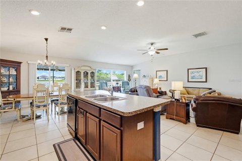 House in Ruskin, Florida 4 bedrooms, 178.19 sq.m. № 2236590 - photo 6