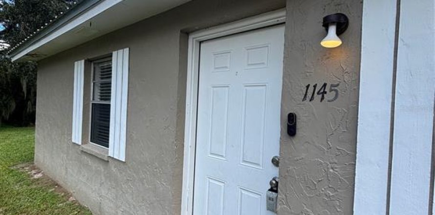 Apartment in Lakeland, Florida 3 bedrooms, 1070.23 sq.m. № 2381138