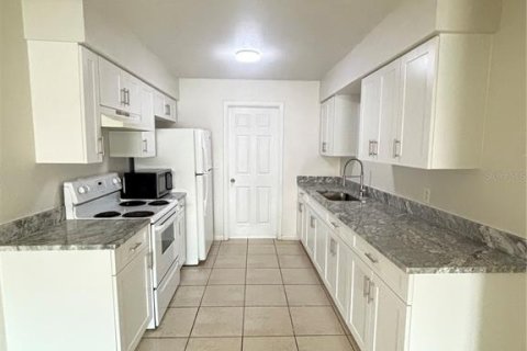Apartment in Lakeland, Florida 3 bedrooms, 1070.23 sq.m. № 2381138 - photo 5