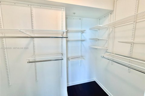 Снять в аренду кондоминиум в Майами, Флорида 3 спальни, 131.55м2, № 2028038 - фото 11