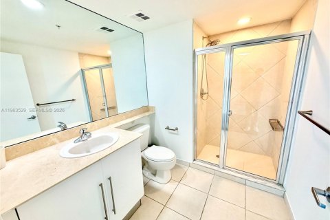 Снять в аренду кондоминиум в Майами, Флорида 3 спальни, 131.55м2, № 2028038 - фото 20