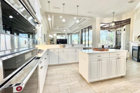 House in Lakewood Ranch, Florida 6 bedrooms, 389.54 sq.m. № 2233757 - photo 12