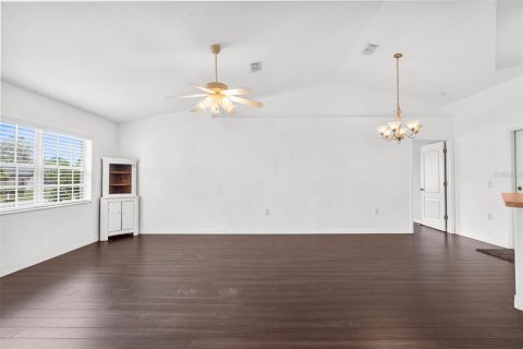 Casa en venta en Spring Hill, Florida, 3 dormitorios, 128.58 m2 № 1800389 - foto 8