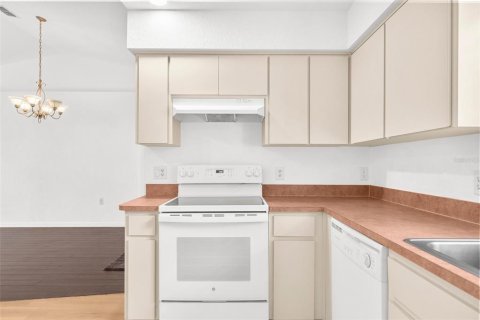 Casa en venta en Spring Hill, Florida, 3 dormitorios, 128.58 m2 № 1800389 - foto 13