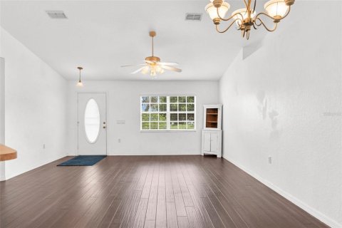 Casa en venta en Spring Hill, Florida, 3 dormitorios, 128.58 m2 № 1800389 - foto 5