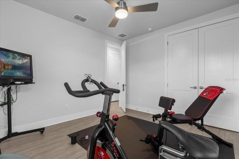 Casa en venta en Four Corners, Florida, 5 dormitorios, 306.67 m2 № 1793422 - foto 27