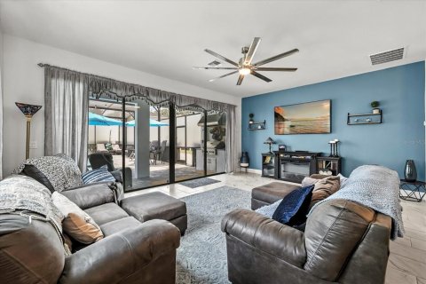 Casa en venta en Four Corners, Florida, 5 dormitorios, 306.67 m2 № 1793422 - foto 8