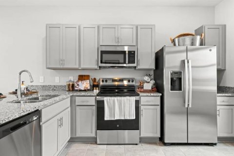 Condo in Mount Dora, Florida, 2 bedrooms  № 2380790 - photo 6