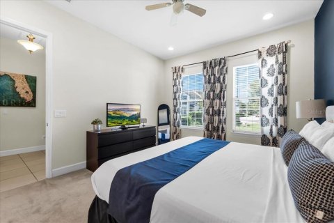 Townhouse in Davenport, Florida 4 bedrooms, 182.09 sq.m. № 2373820 - photo 16
